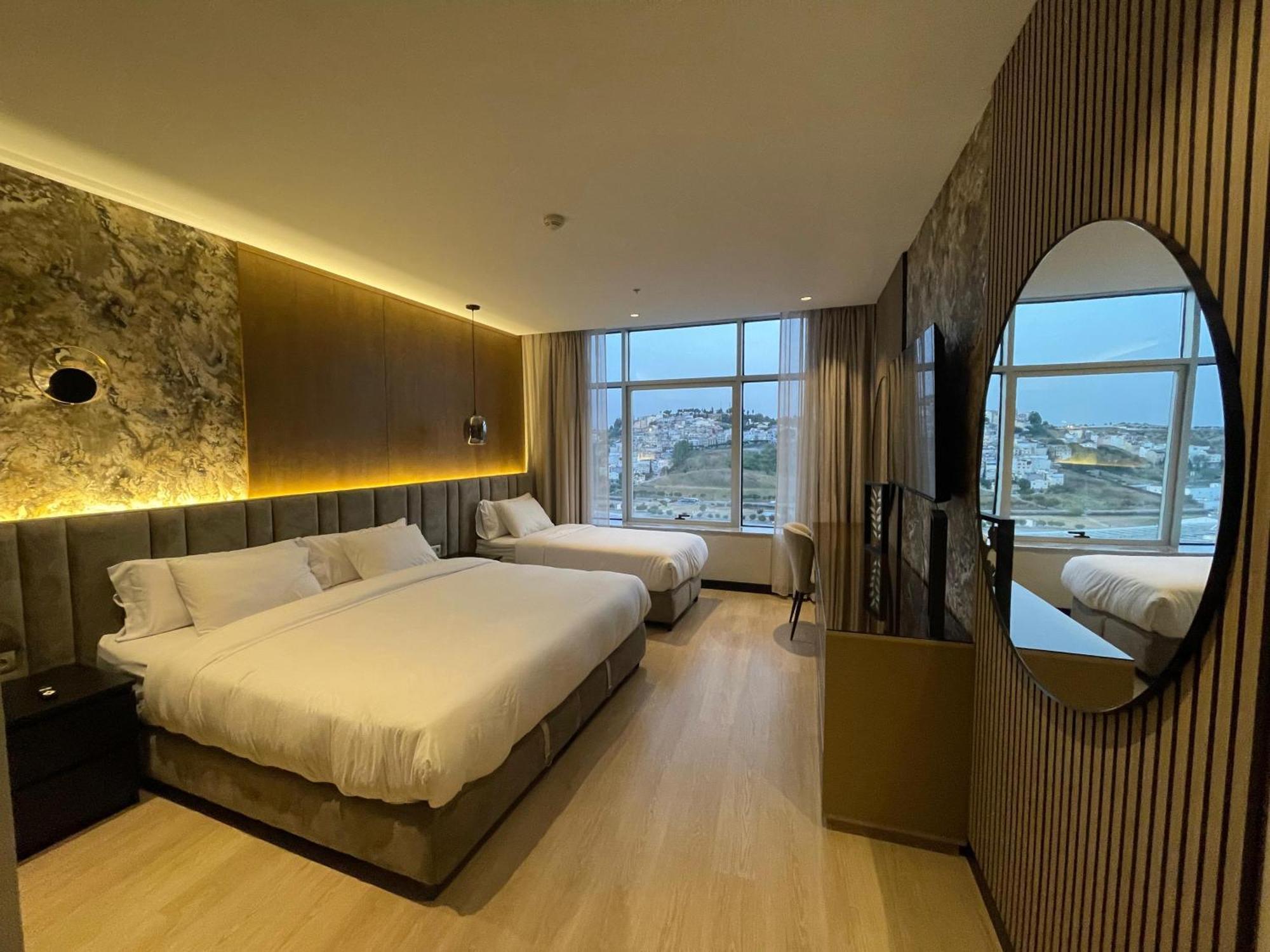 Hilton Tanger Penthouse 14 Apartment Bagian luar foto